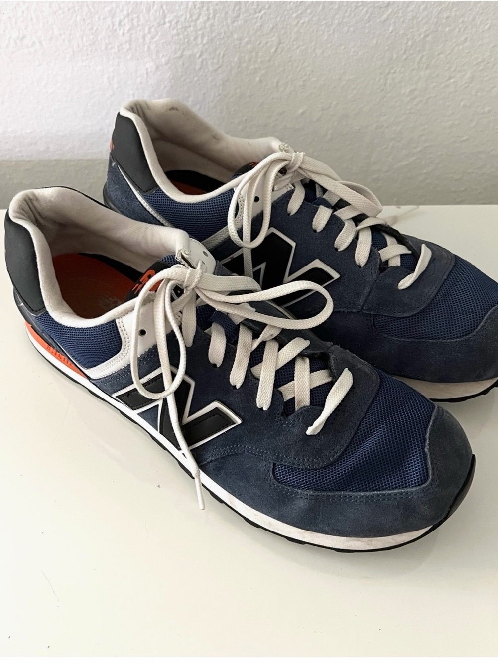 NEW BALANCE ML574MOY Men's Navy  Blue Orange Suede Men Classic Sneakers  Sz 12